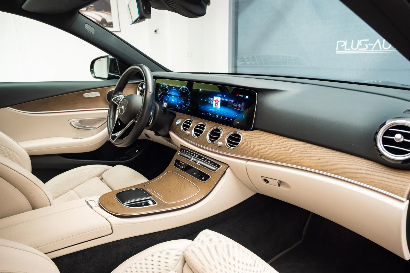 Mercedes Benz E 300e
