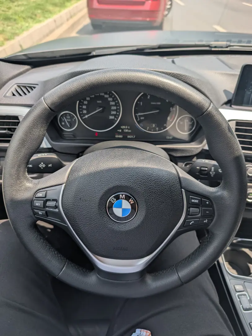 BMW 320