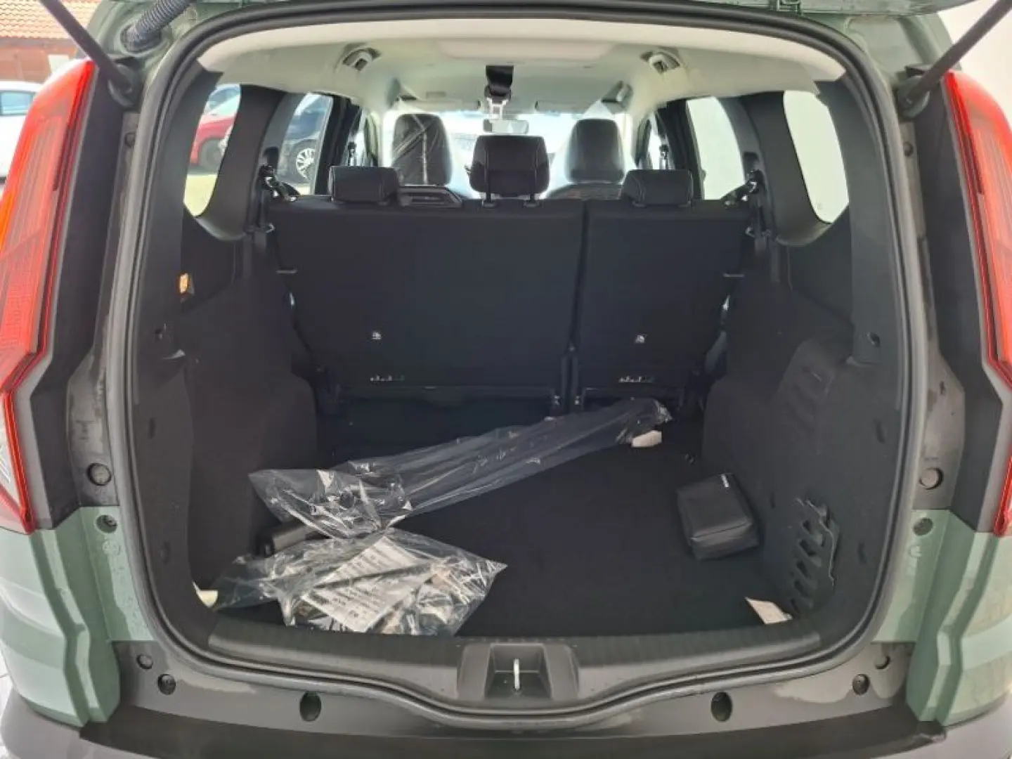 DACIA JOGGER 1.6 Hybrid 140HP EXPRESSION