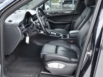 MACAN 3.0 S Pano 14 Way Bose Towbar LaneAssist