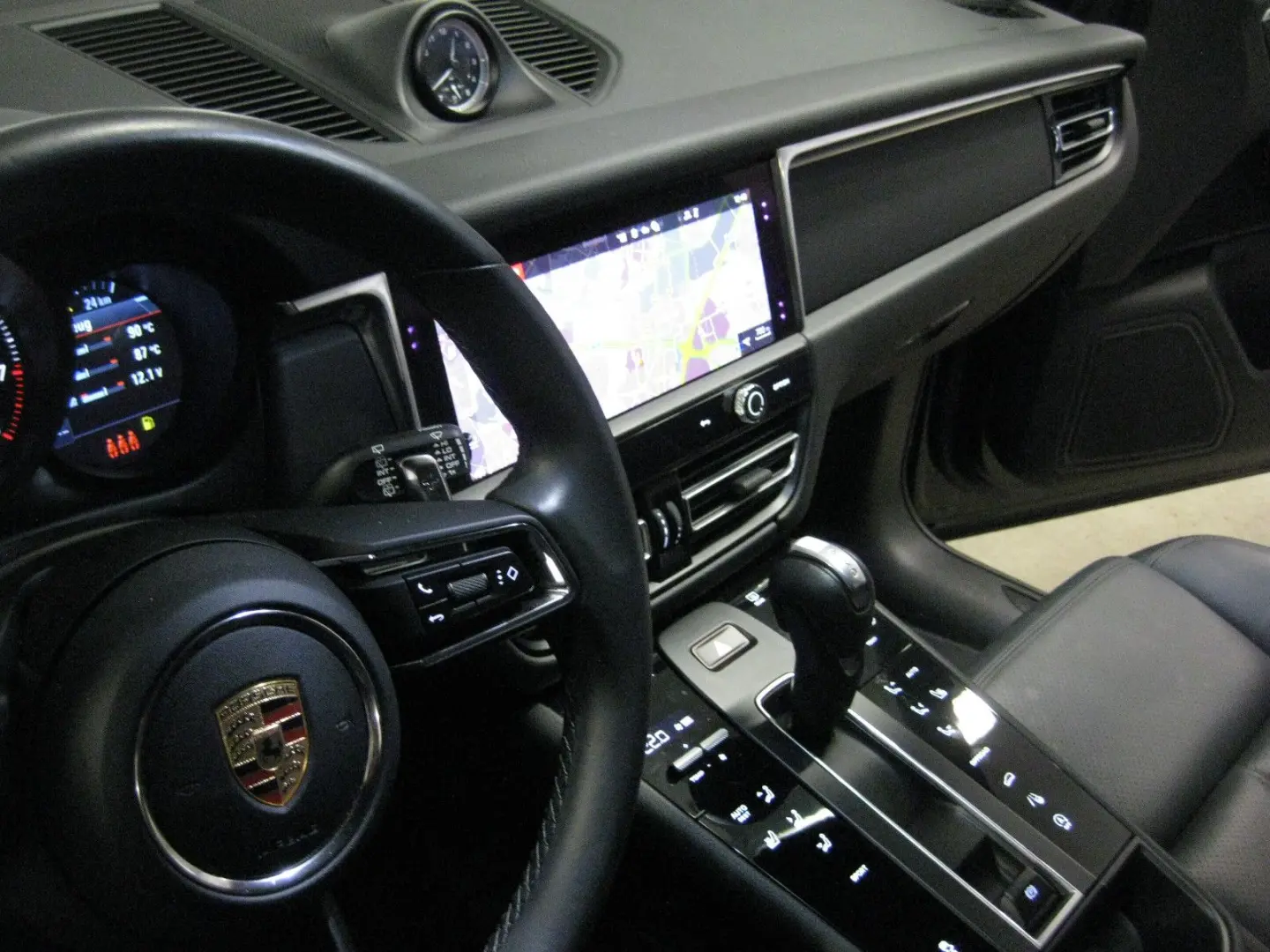 Macan 2.0 schw schw pano kamera 14 wege 20