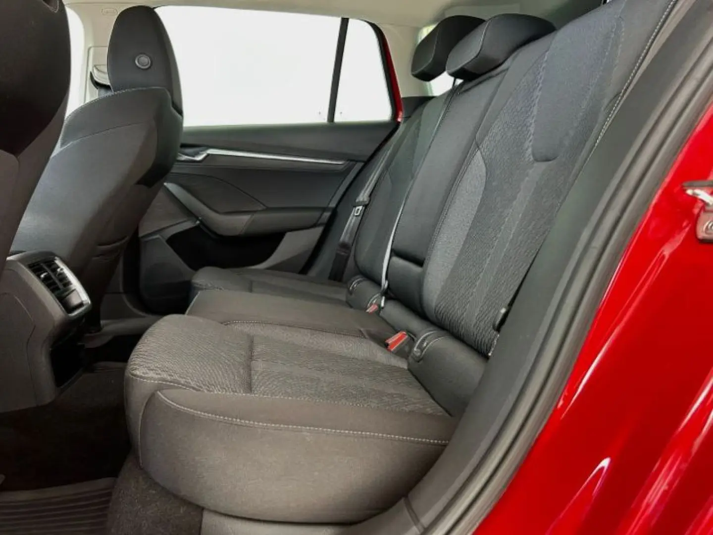 SKODA OCTAVIA 2.0 TDI 150CP Style Combi DSG 4X4