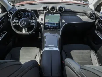 GLC 300 de 4M AMG Digital-Light Pano Distro. AHK