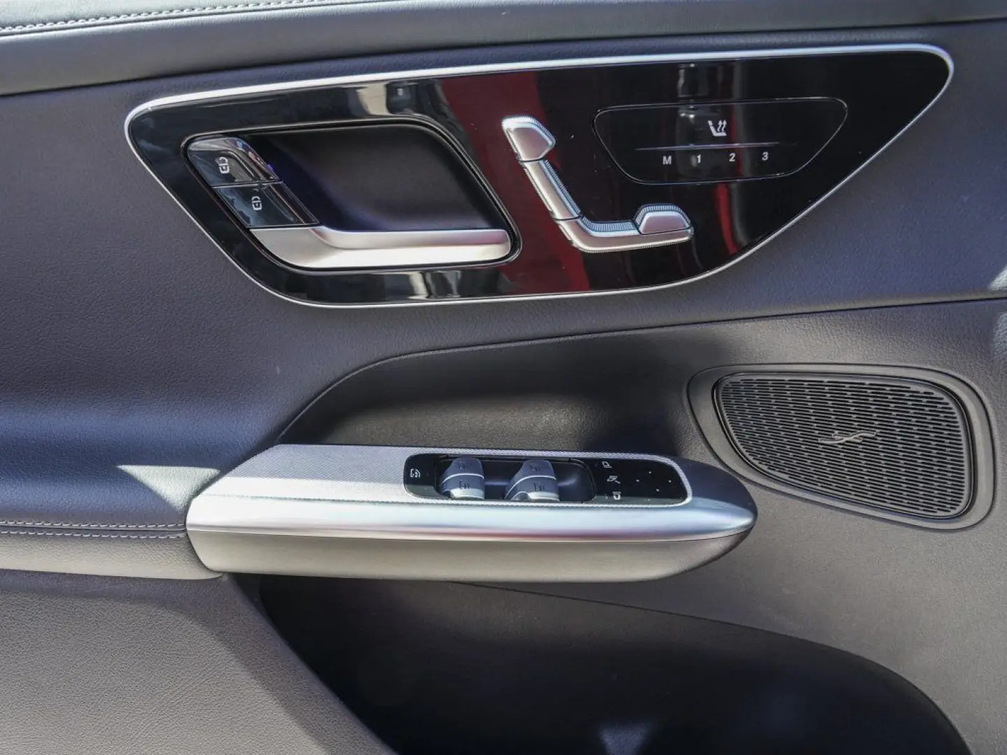 GLC 300 de 4M AMG Digital-Light Pano Distro. AHK
