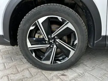 MITSUBISHI ECLIPSE CROSS 2.4 PHEV Intense CVT 4WD