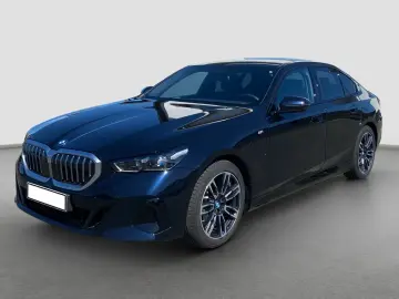 BMW 530 e Limuzină    M-Sport ACC HiFi HK