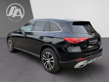 GLC 220 d 4M Avantgarde MBUX Pano Distr LED 360