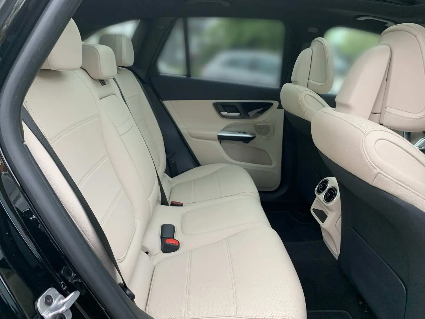 GLC 220 d 4M Avantgarde MBUX Pano Distr LED 360