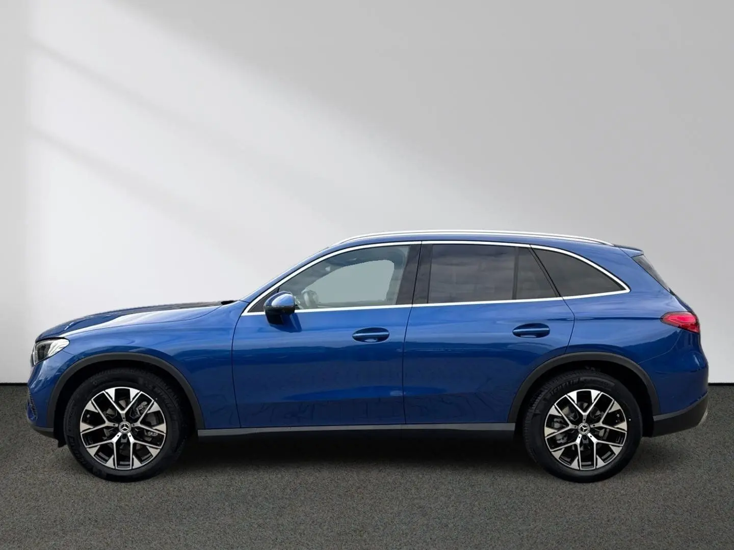 GLC 220 d 4M Edition Avantgarde Panorama AHK 360