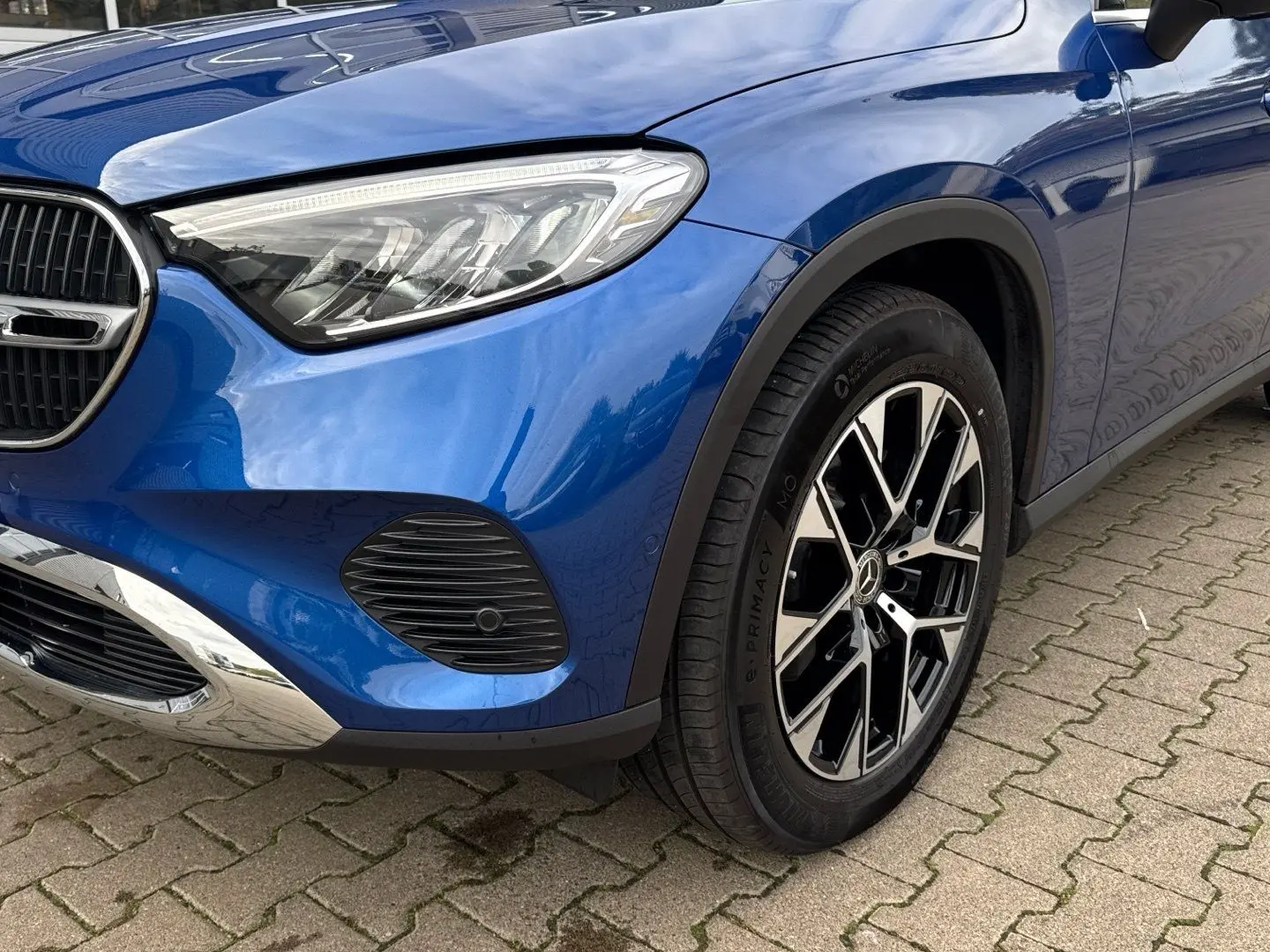 GLC 220 d 4M Edition Avantgarde Panorama AHK 360