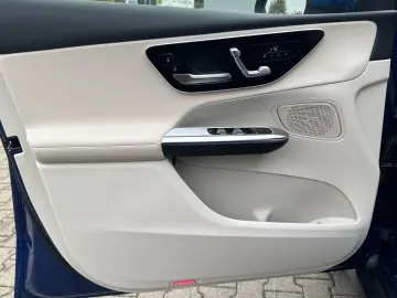 GLC 220 d 4M Edition Avantgarde Panorama AHK 360