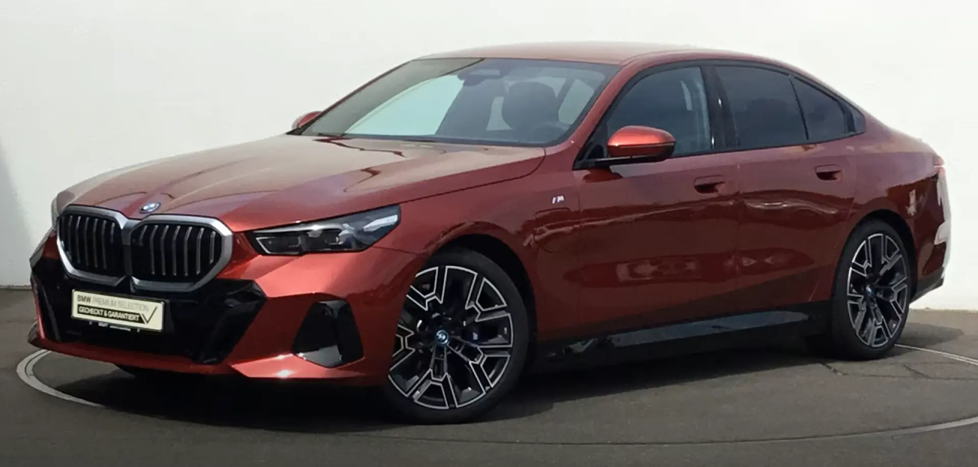 BMW 530 e xDrive M SPORT ICONIC GLOW