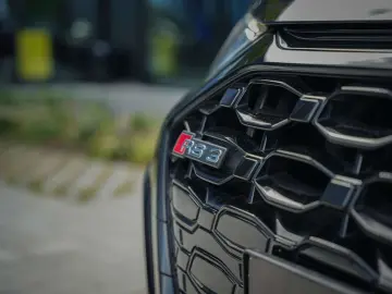 RS3 RS3 TFSI Limousine quattro S tronic