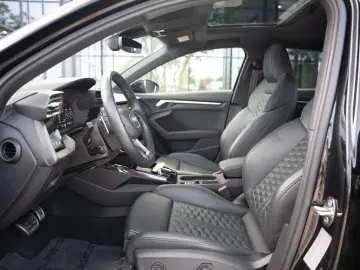 RS3 RS3 TFSI Limousine quattro S tronic
