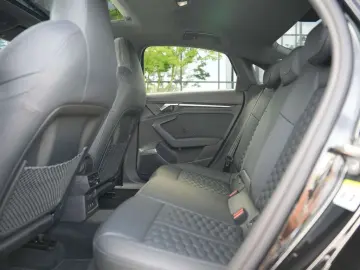 RS3 RS3 TFSI Limousine quattro S tronic