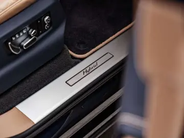 Bentayga Bentayga Hybrid