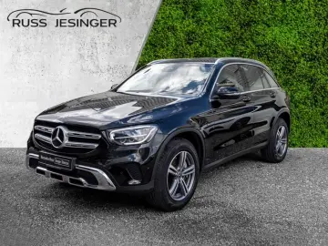 GLC 300 e 4M  AHK Cam Distr LED TotW MBUX Navi