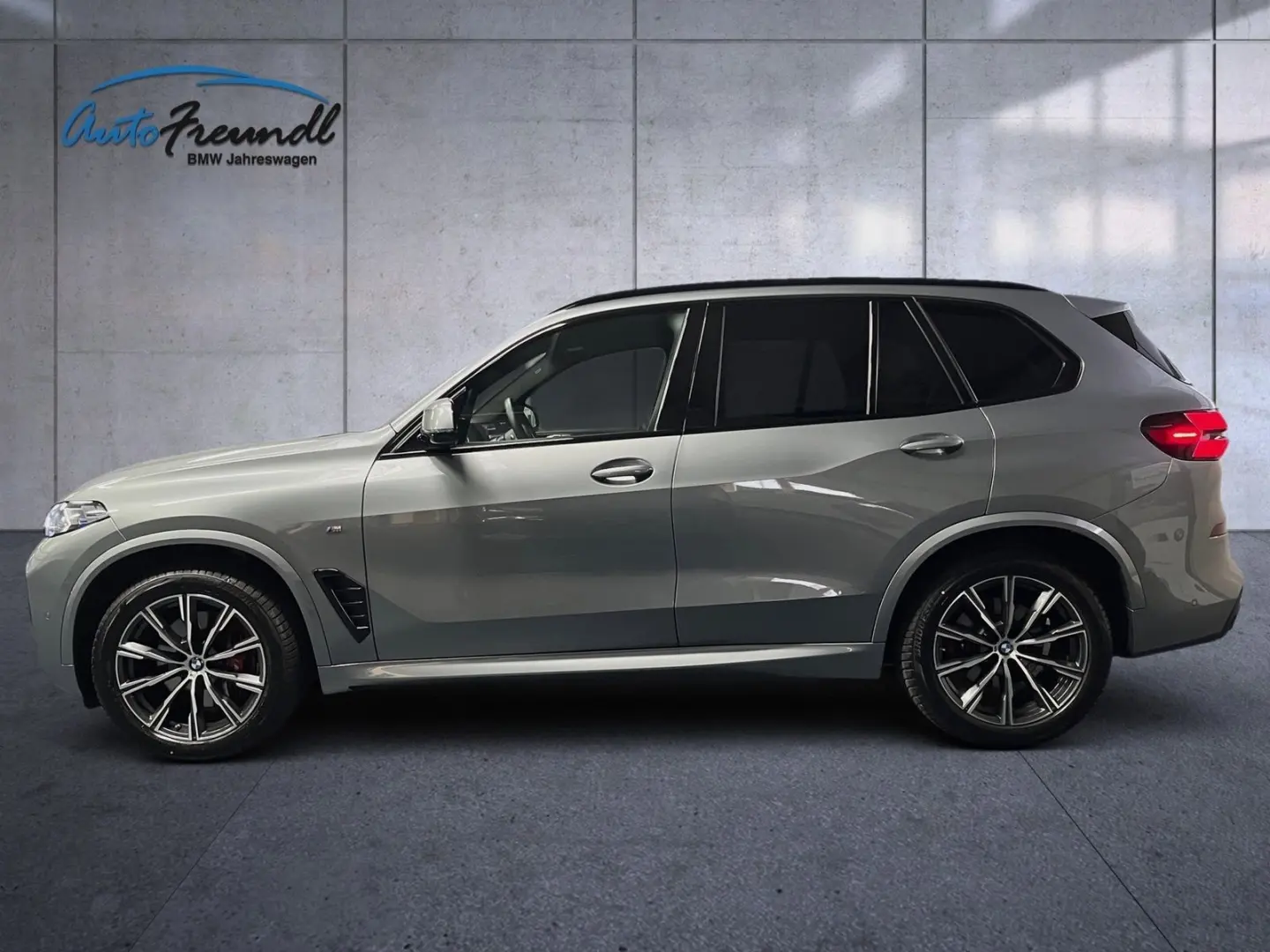 X5 40i M Sport Pro  Sky-Lounge AHK Iconic SC
