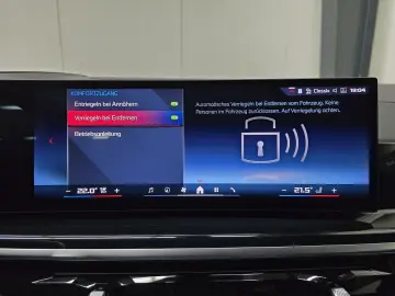 X5 40i M Sport Pro  Sky-Lounge AHK Iconic SC