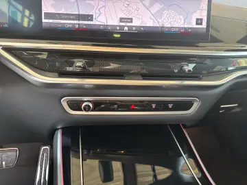 X5 xDrive40i M Sportpaket H&K AHK Pano Gestik. D