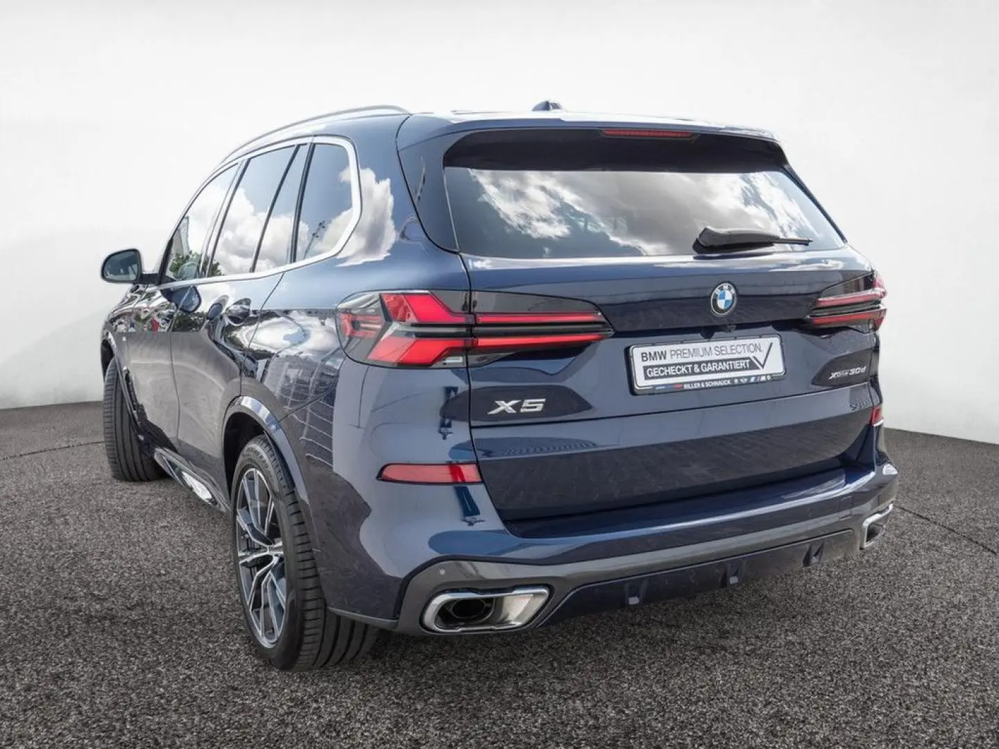 X5 xDrive 30d M-Sport PANO AHK STANDHZG HK