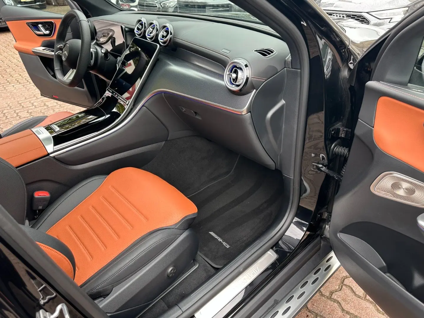 GLC 200 4M AMG PANO BURM DIGITAL 360  20