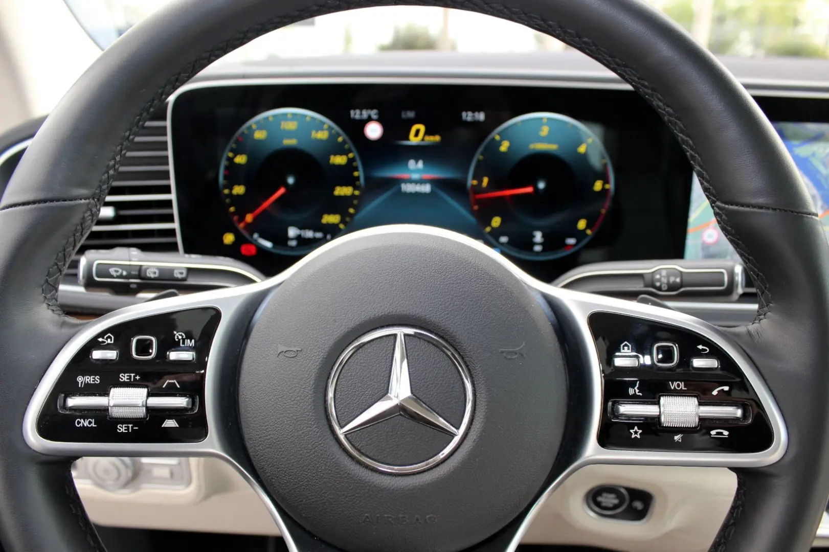 GLE 400 d 4M   AMG-PAKET S-KLIMA PANO 22 ZOLL