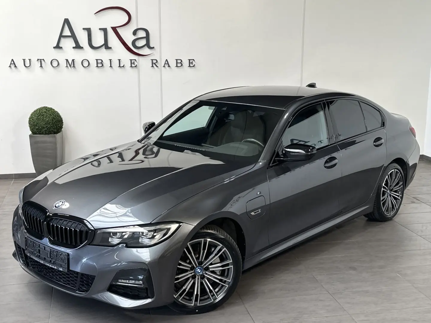 330e Limousine M-Sport NAV LED TEMPOMAT 18ZO PP