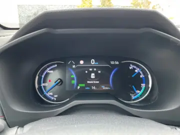Toyota RAV4 Plug-in Hybrid Technology & Style