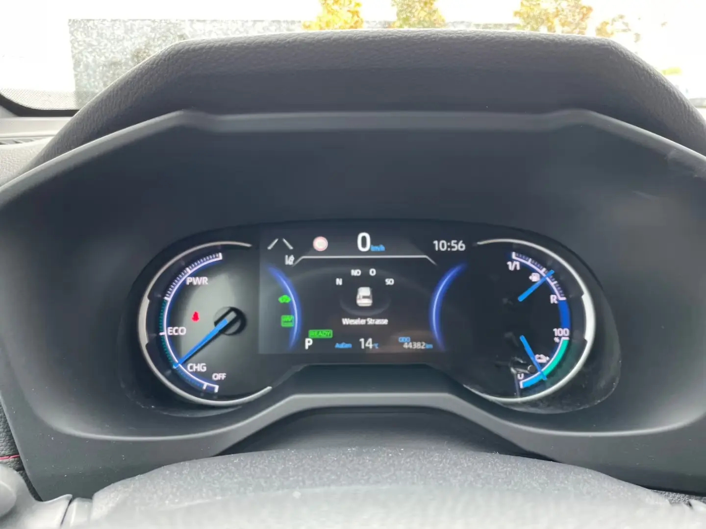 Toyota RAV4 Plug-in Hybrid Technology & Style