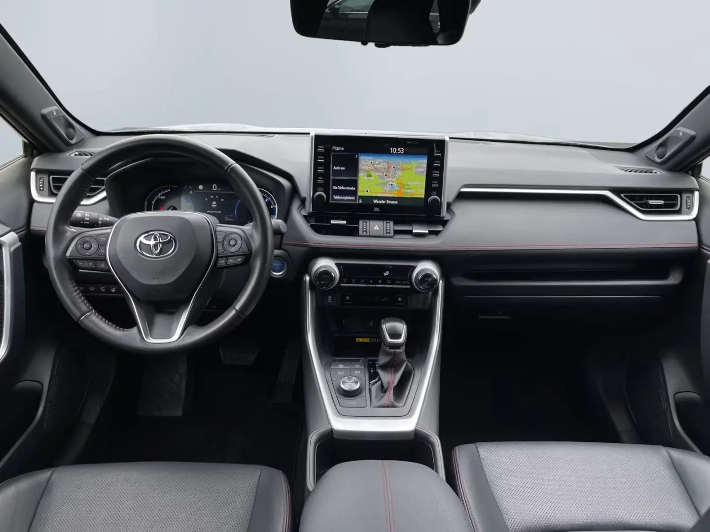 Toyota RAV4 Plug-in Hybrid Technology & Style