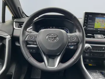 Toyota RAV4 Plug-in Hybrid Technology & Style