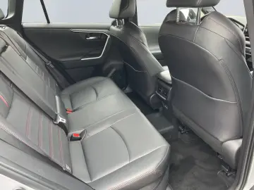 Toyota RAV4 Plug-in Hybrid Technology & Style