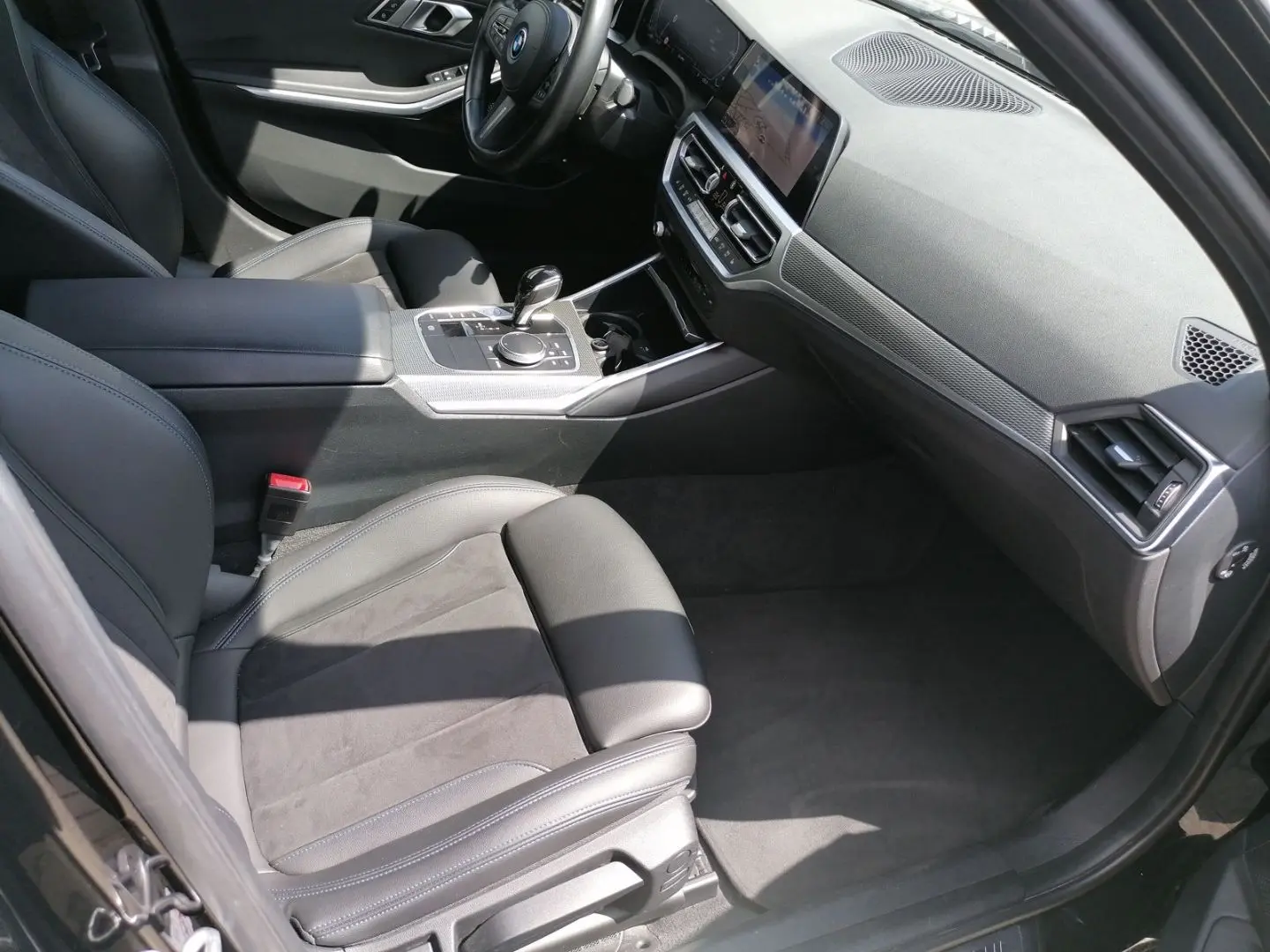330 e Limousine M Sport 19'' Laserlicht HuD HiFi
