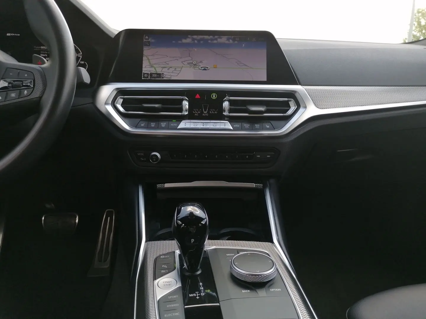 330 e Limousine M Sport 19'' Laserlicht HuD HiFi