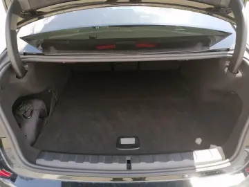 330 e Limousine M Sport 19'' Laserlicht HuD HiFi