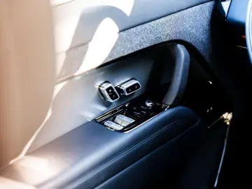 Range Rover Sport D300 SE - Pano - AHK - ACC - 3