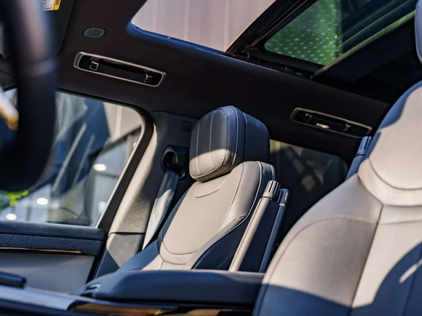 Range Rover Sport D300 SE - Pano - AHK - ACC - 3