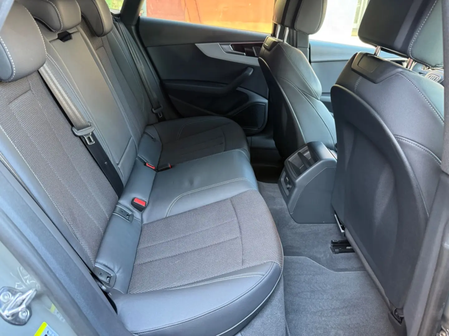 A5 Sportback 35TDI S line business AHK Laser B&O