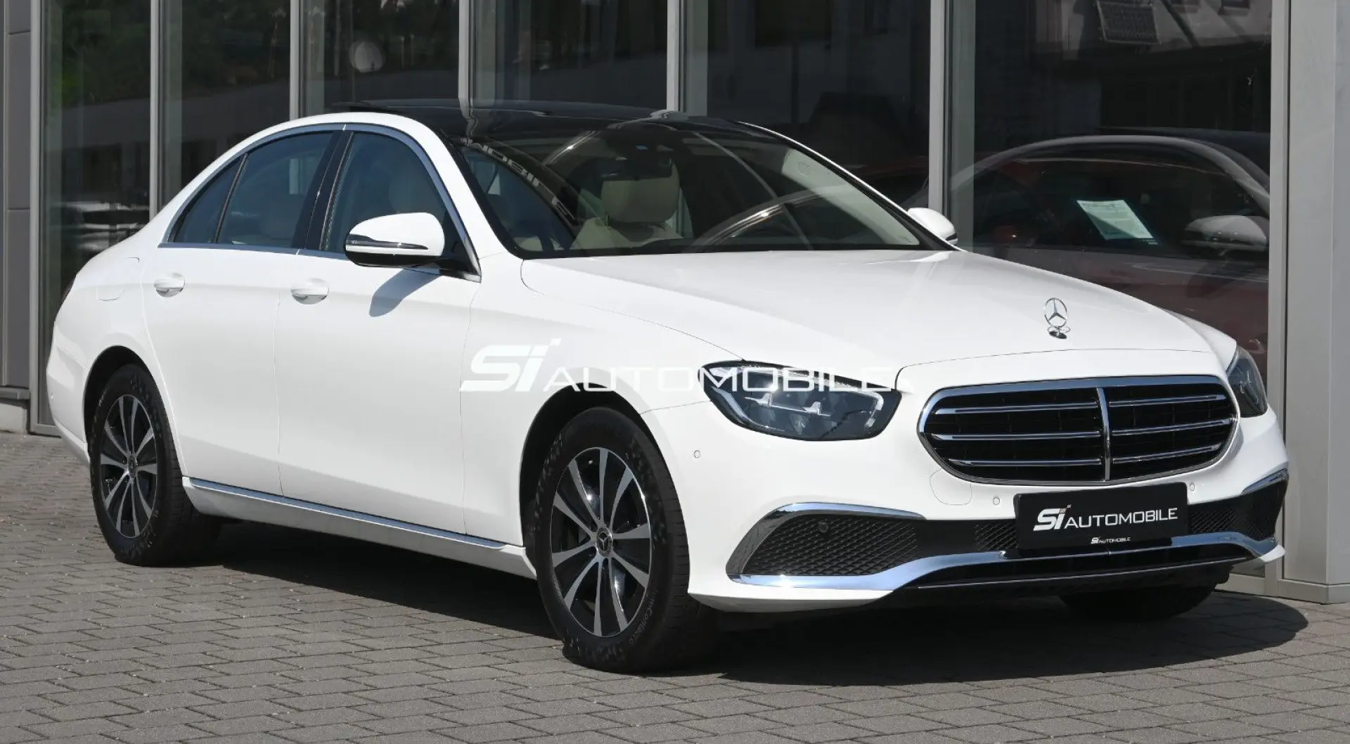 E 220 d 4MATIC Exclusive  AHK PANO STANDHEIZUNG