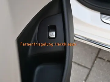 E 220 d 4MATIC Exclusive  AHK PANO STANDHEIZUNG