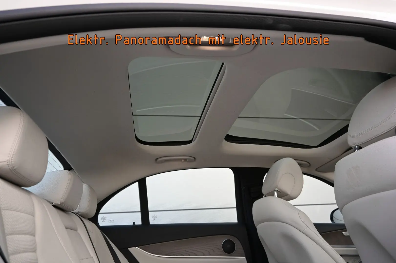 E 220 d 4MATIC Exclusive  AHK PANO STANDHEIZUNG