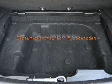 E 220 d 4MATIC Exclusive  AHK PANO STANDHEIZUNG