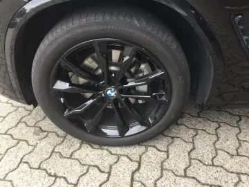 X3 xDrive 30d Sportpaket HUD Navi Digitales Cock