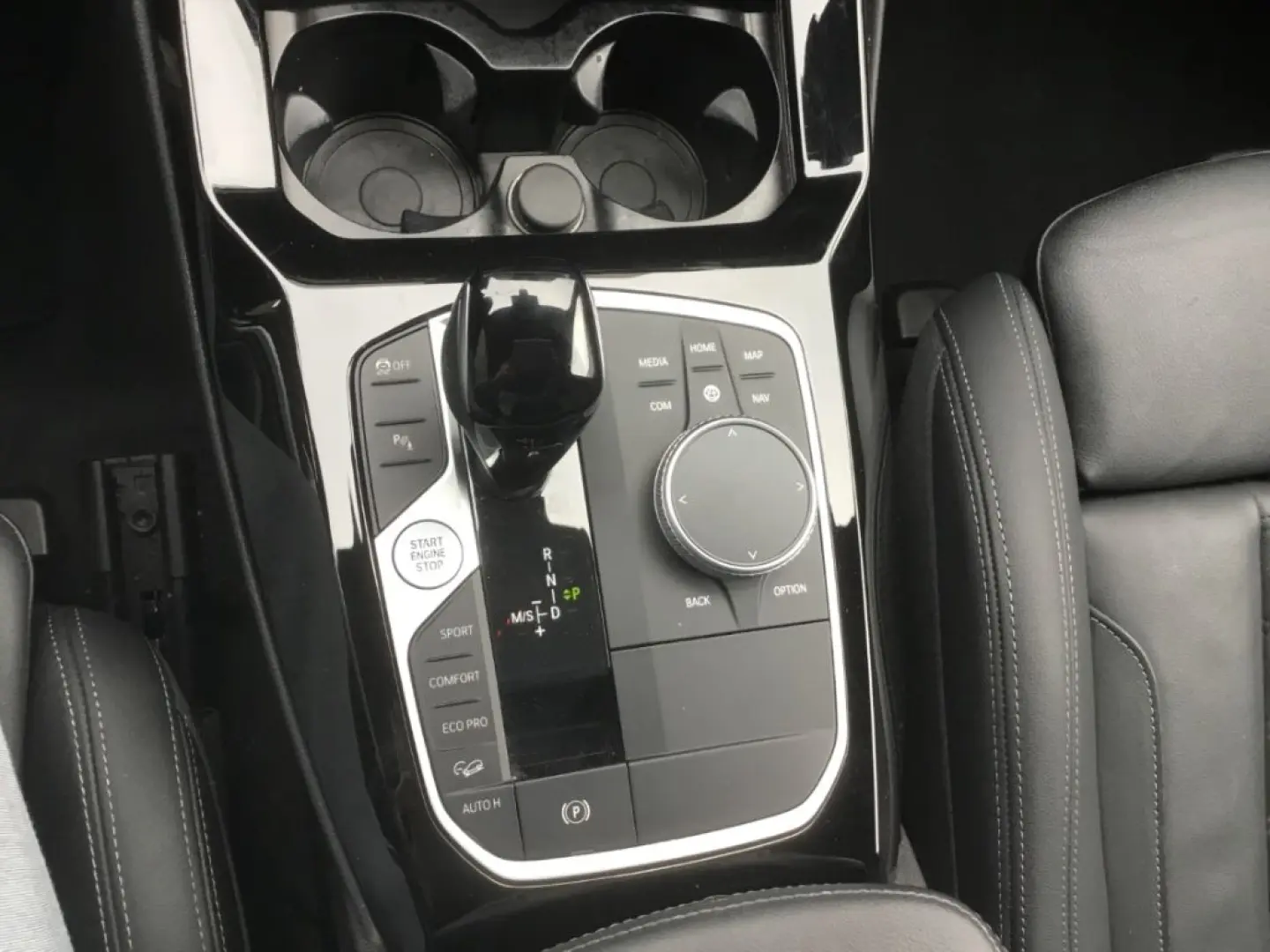 X3 xDrive 30d Sportpaket HUD Navi Digitales Cock