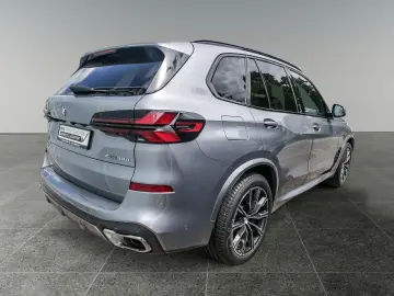 X5 XDR 30D Iconic Glow  HK   M Sport AHK
