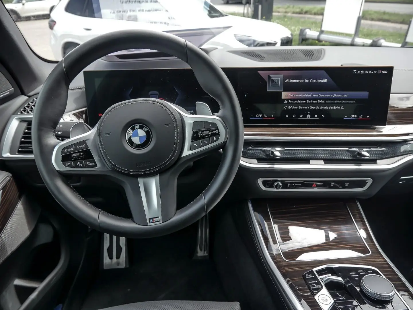X5 XDR 30D Iconic Glow  HK   M Sport AHK