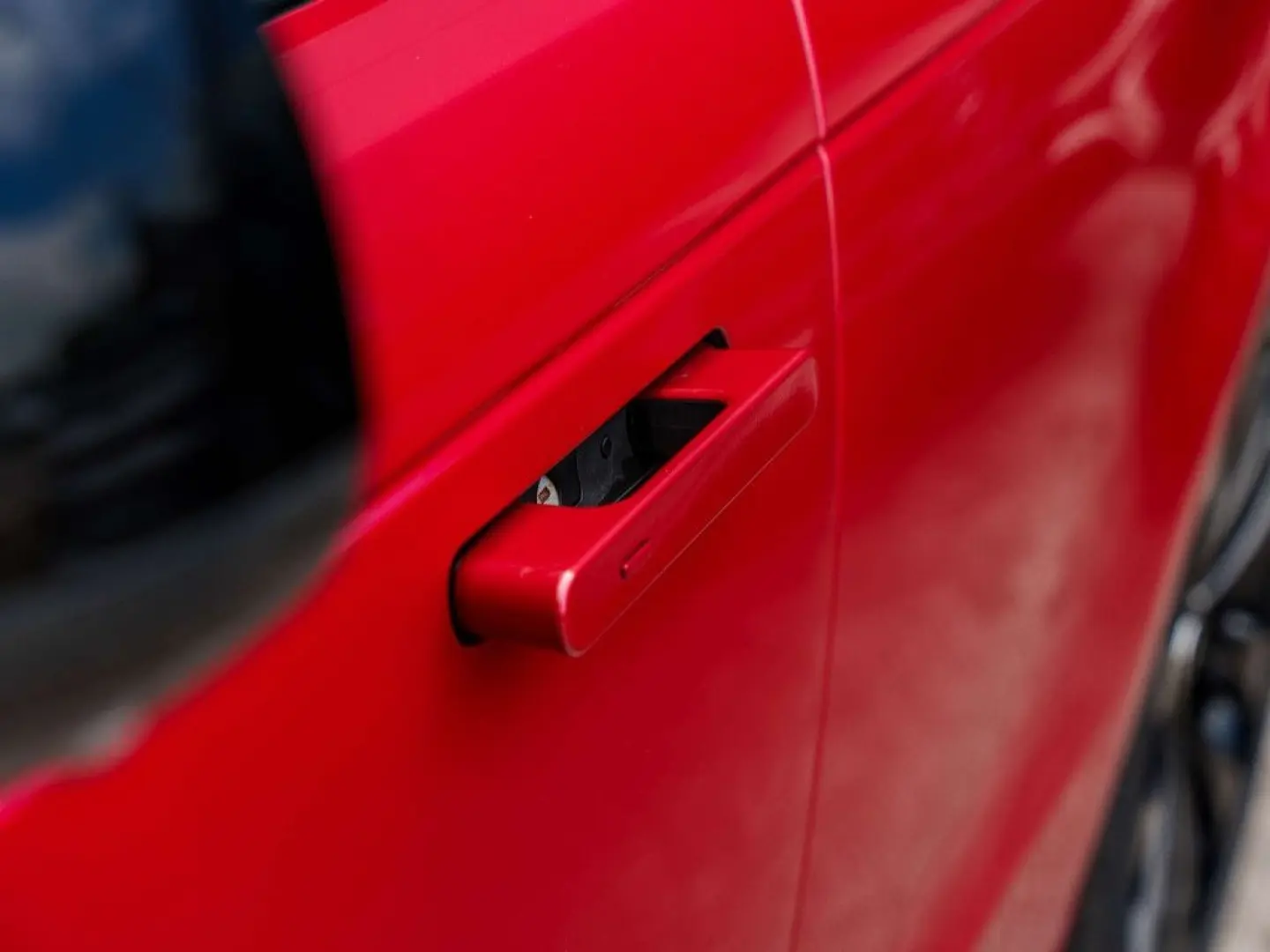 Range Rover Sport P440e Dynamic SE - Firenze Red