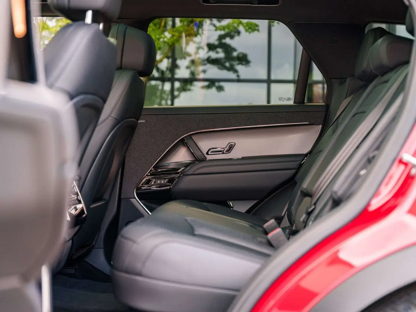 Range Rover Sport P440e Dynamic SE - Firenze Red