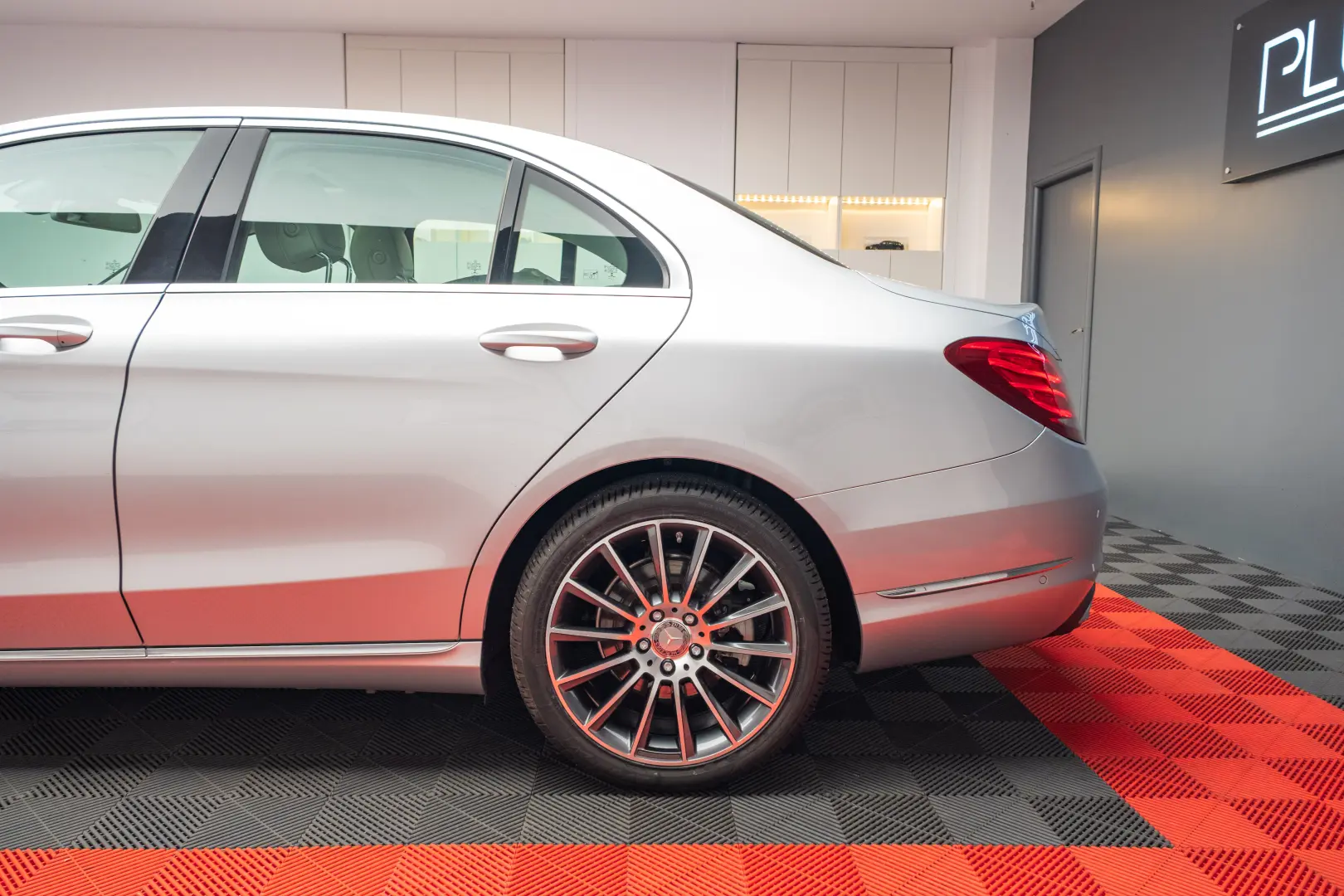Mercedes-Benz C 200